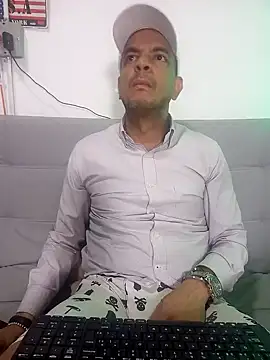 latinmartin73 online show from 02/19/25, 12:46