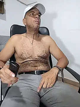 latinmartin73 online show from 06/04/26, 12:38