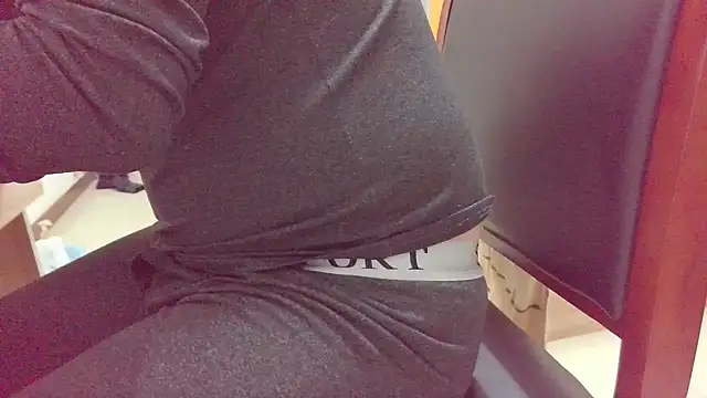 huzi518 online show from 11/04/25, 12:15