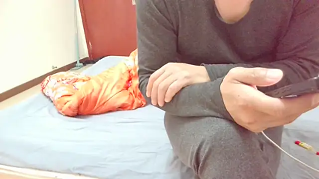 huzi518 online show from 12/14/25, 01:22