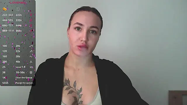 Stasia Queen online show from 12/11/24, 08:58
