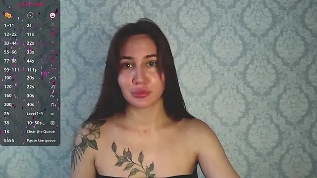 Stasia Queen online show from 01/07/25, 08:24