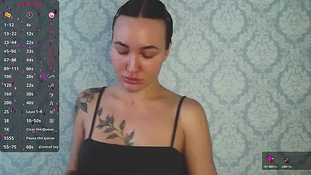 Stasia Queen online show from 02/05/25, 08:00