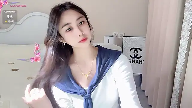 Caitlyn   online show from 02/09/25, 02:07