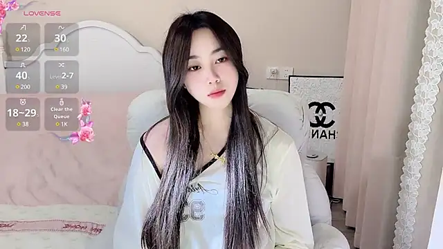 Caitlyn   online show from 03/04/25, 02:32