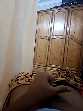 Snapshot of MostafaJr97 chatting on 09/18/25, 06:21 MostafaJr97 online show from 09/18/25, 06:21