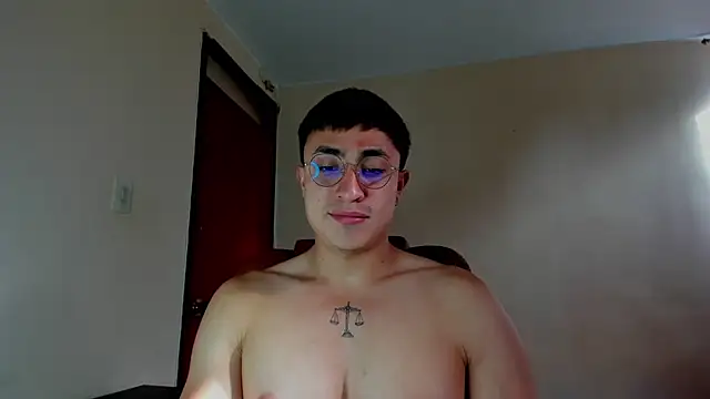 Leoknight online show from 02/11/25, 09:14