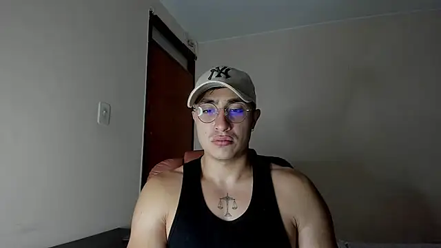 Leoknight online show from 03/05/25, 10:54