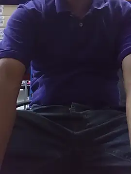 Andresguz35 online show from 10/23/25, 04:50