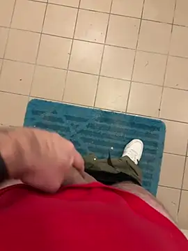 Snapshot of mj23641 chatting on 01/13/26, 05:18 mj23641 online show from 01/13/26, 05:18