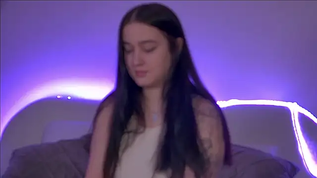 ChristinaMilton online show from 02/07/25, 06:34