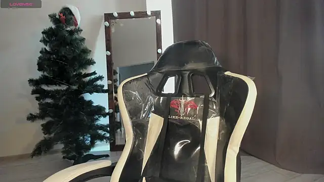 Lana Younes online show from 03/13/25, 10:47