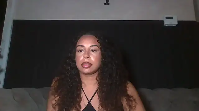 Snapshot of bigbootyjayda chatting on 11/25/25, 10:43 bigbootyjayda online show from 11/25/25, 10:43