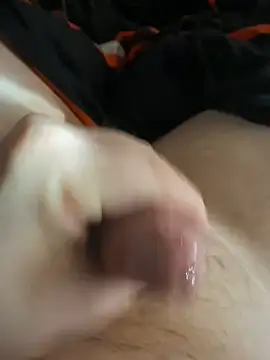 Snapshot of jrizz215 chatting on 12/12/24, 06:53 jrizz215 online show from 12/12/24, 06:53