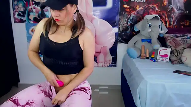 conejita hotxxx online show from 01/23/25, 04:37