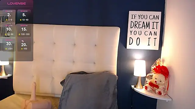 Emmawattsom online show from 02/06/25, 04:03