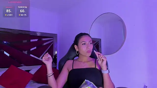 ZaraLim online show from 01/22/25, 04:12