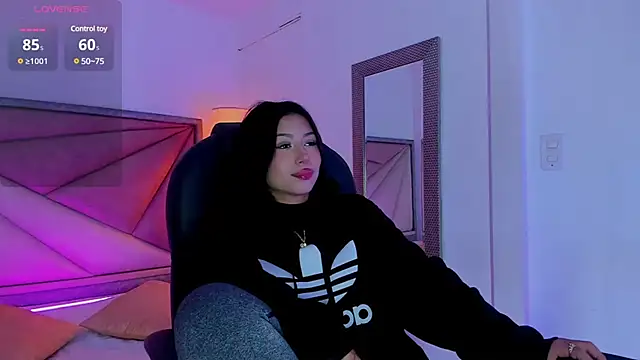 ZaraLim online show from 02/21/25, 12:28