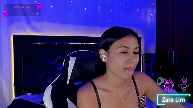 ZaraLim online show from 12/03/25, 09:02