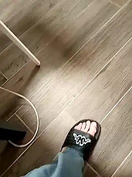 Snapshot of Porzz-6 chatting on 10/14/25, 08:53 Porzz-6 online show from 10/14/25, 08:53