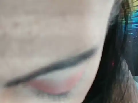 Snapshot of Bitter_ chatting on 03/07/26, 11:29 Bitter online show from 03/07/26, 11:29