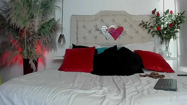 Samanthahavery44 online show from 10/16/25, 05:58