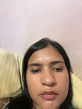 medusahott40 online show from 03/18/25, 11:42