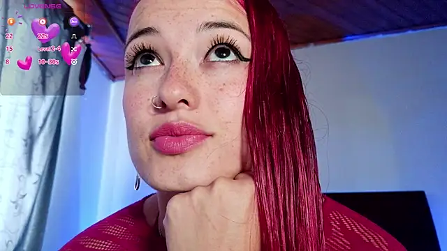 luccycollins  online show from 05/13/26, 02:47