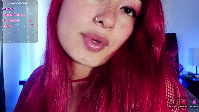 luccycollins  online show from 06/09/26, 03:45