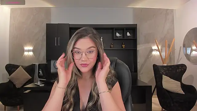 RebeccaHudson online show from 02/11/25, 03:18