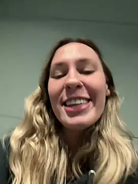 Snapshot of M1ssyk1ssy chatting on 01/01/25, 06:49 M1ssyk1ssy online show from 01/01/25, 06:49