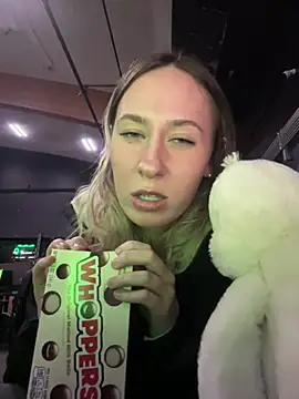 Snapshot of M1ssyk1ssy chatting on 01/12/25, 09:29 M1ssyk1ssy online show from 01/12/25, 09:29