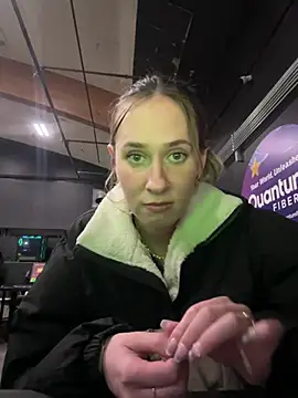 Snapshot of M1ssyk1ssy chatting on 01/24/25, 11:12 M1ssyk1ssy online show from 01/24/25, 11:12