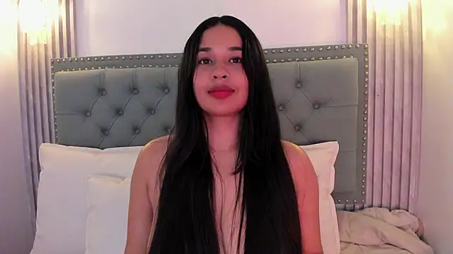 Snapshot of Aitana98_ chatting on 01/11/25, 06:24 Aitana98 online show from 01/11/25, 06:24