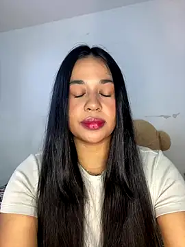 Snapshot of Aitana98_ chatting on 12/21/25, 02:08 Aitana98 online show from 12/21/25, 02:08