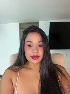 Snapshot of Aitana98_ chatting on 03/09/26, 01:31 Aitana98 online show from 03/09/26, 01:31