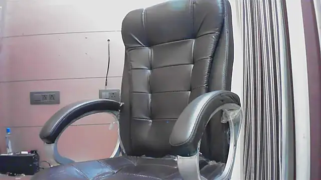 Snapshot of collage_hoty chatting on 09/22/25, 04:53 collage hoty online show from 09/22/25, 04:53