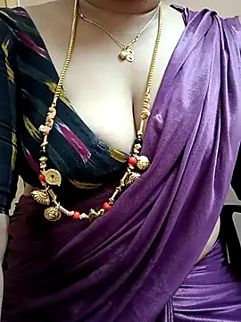 Snapshot of gaurika18 chatting on 03/01/25, 02:02 gaurika18 online show from 03/01/25, 02:02