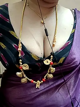 Snapshot of gaurika18 chatting on 03/02/25, 12:54 gaurika18 online show from 03/02/25, 12:54