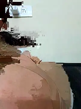 Snapshot of gaurika18 chatting on 09/12/25, 12:49 gaurika18 online show from 09/12/25, 12:49