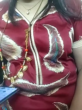 Snapshot of gaurika18 chatting on 11/03/25, 02:29 gaurika18 online show from 11/03/25, 02:29