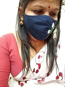 Snapshot of gaurika18 chatting on 01/13/26, 07:46 gaurika18 online show from 01/13/26, 07:46