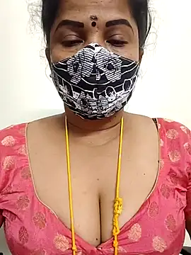 gaurika18 online show from 05/18/26, 12:55