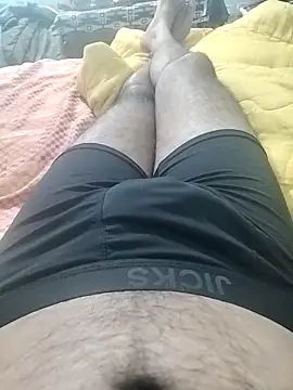 Snapshot of luckylads0037 chatting on 02/28/26, 05:47 luckylads0037 online show from 02/28/26, 05:47