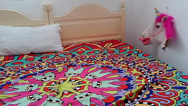 Snapshot of Happygio chatting on 09/19/25, 10:05 Happygio online show from 09/19/25, 10:05