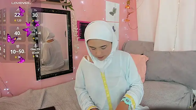 AliaAsad online show from 11/21/25, 12:37