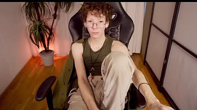 Snapshot of TommieH chatting on 02/12/25, 08:49 TommieH online show from 02/12/25, 08:49