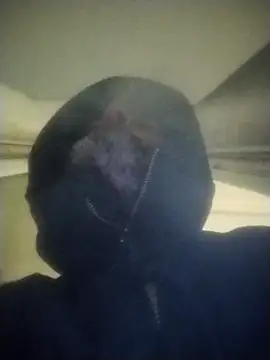 Snapshot of Andrzej-M chatting on 02/14/26, 08:27 Andrzej-M online show from 02/14/26, 08:27