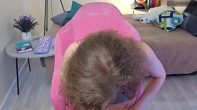 Snapshot of Lill_Mary chatting on 02/22/25, 05:23 Lill Mary online show from 02/22/25, 05:23