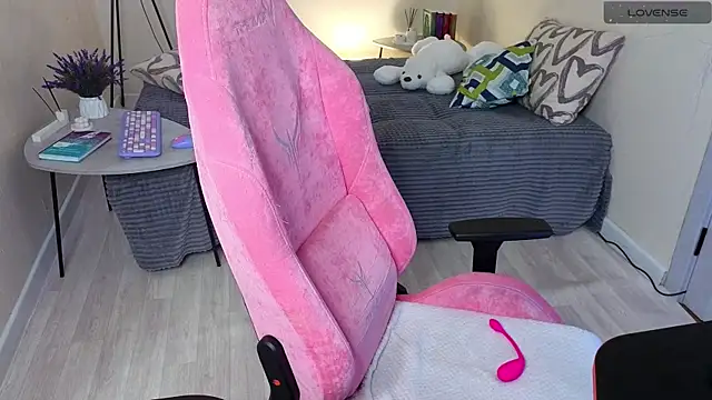 Snapshot of Lill_Mary chatting on 03/11/25, 06:10 Lill Mary online show from 03/11/25, 06:10